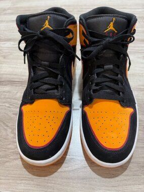 Nike Air Jordan 1 Mid SE Black/Vivid Orange Sneakers, FJ4923-008 Size 9.5